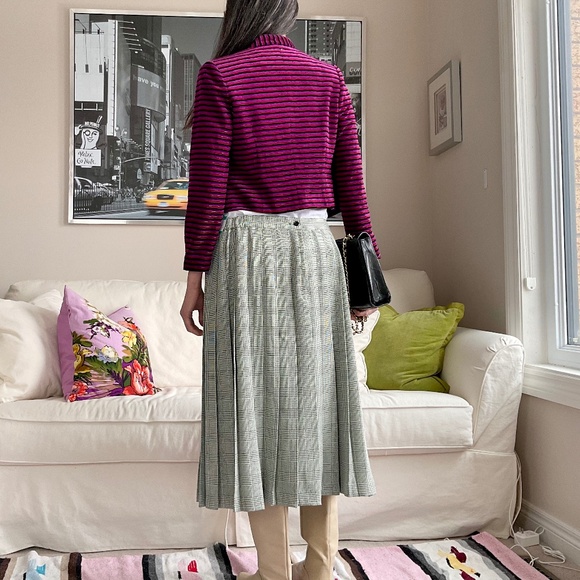 Velvet and metallic textured stripe jacket with tassel embellishment - Picture 6 of 17